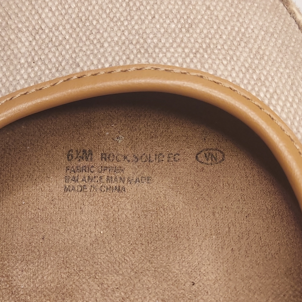 A2 Aerosoles flat shoe, shades of tan with braided rope border, size 6.5 - Picture 6 of 6